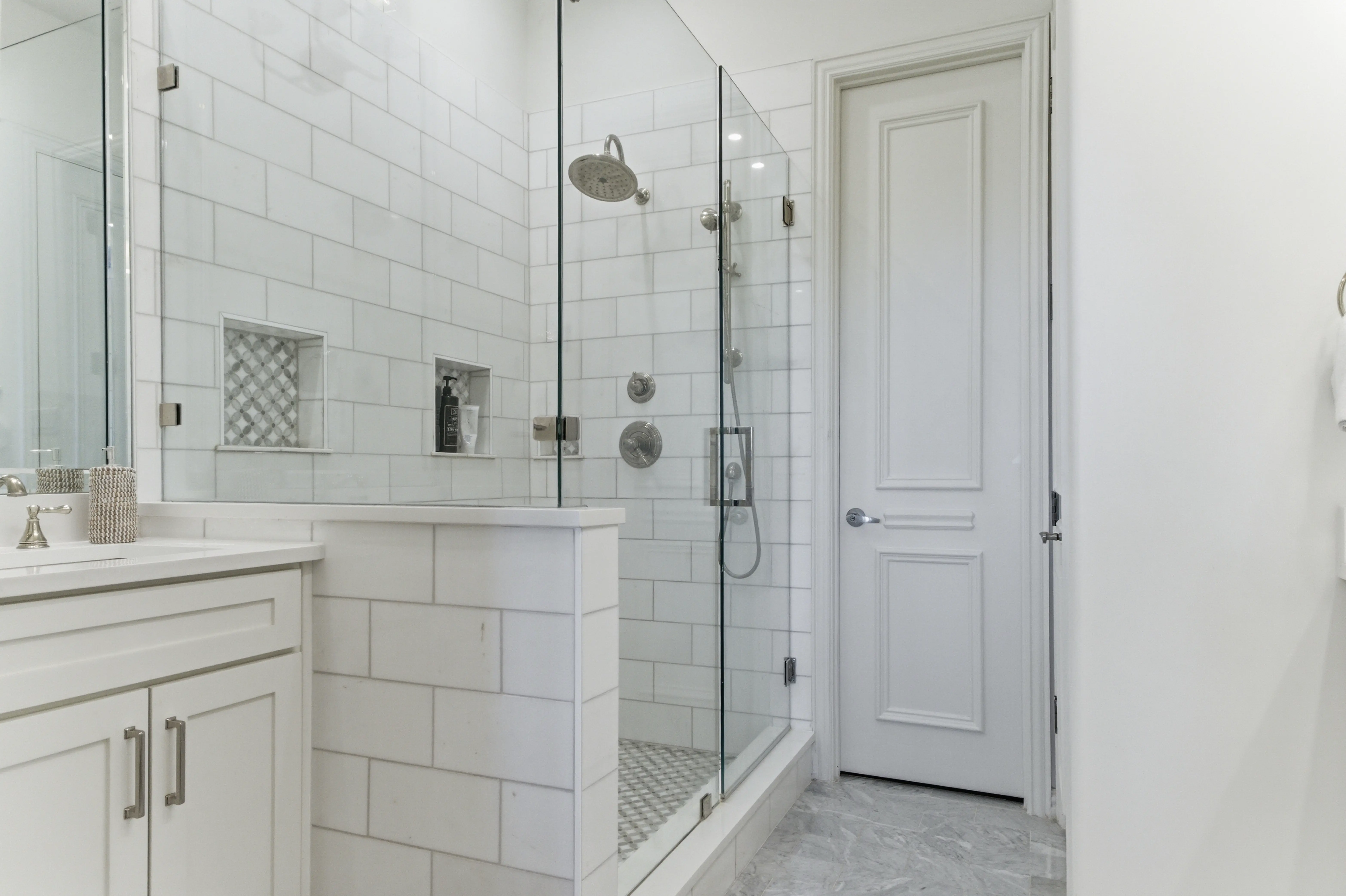 Primary bath